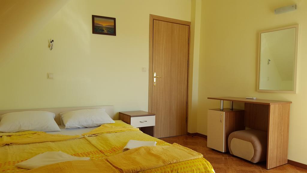 Villa Krisia Apartments Sozopol Esterno foto